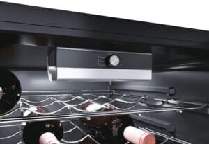 Candy DiVino CWC 021 MN 73 Litros de 7 a 18 grados